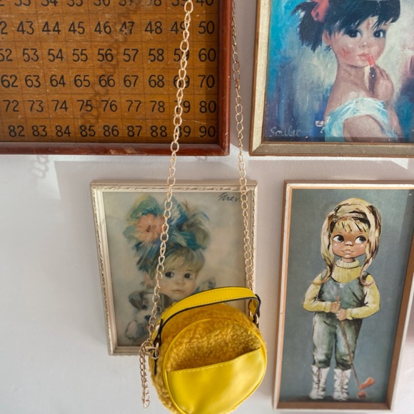 Smiley face kids bag with chain - Picture 7 of 9